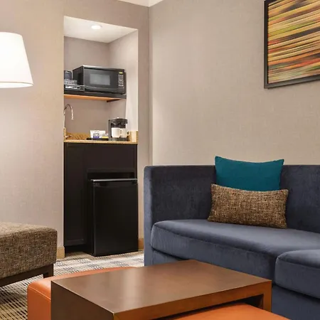 Embassy Suites By Hilton Kansas City Overland Park-3